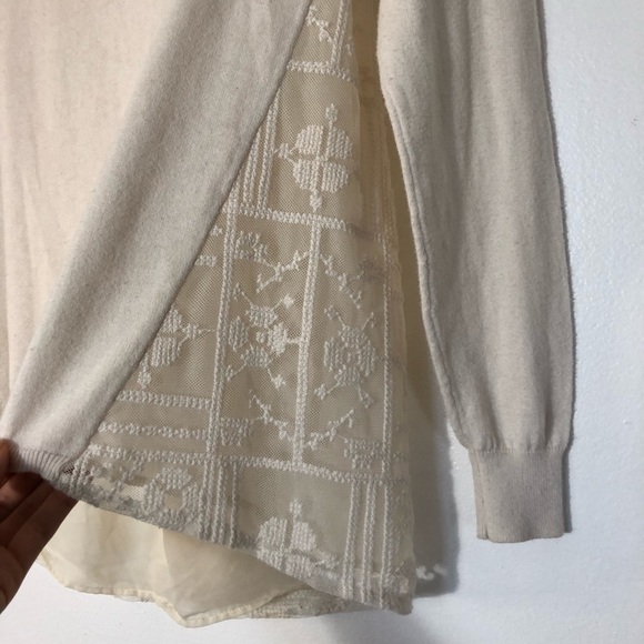 Anthropologie lightweight cream lace back sweater - Picture 3 of 7